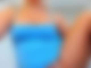Live cam show with ninadee - Smoking on Camming Site