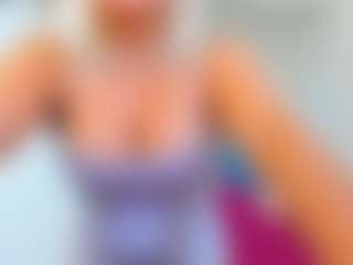 Live cam show with ninadee - Ride on Camsoda