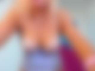Live cam show with ninadee - Smoking on nudelive.tv