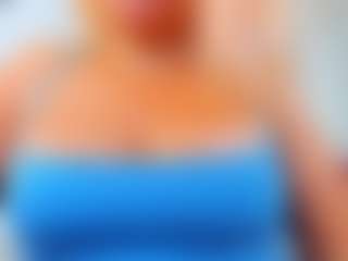 Live cam show with ninadee - Smoking on Milf Play