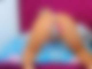Live cam show with ninadee - Shaved on Camsoda