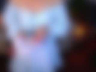 dafnimon MILF webcam performer live streaming