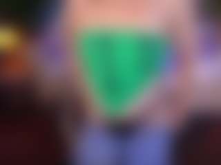 dafnimon's Live Sex Cam Show