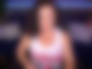 dafnimon MILF webcam performer live streaming