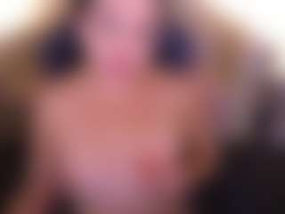dafnimon's Live Sex Cam Show