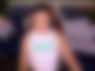 dafnimon's Live Sex Cam Show