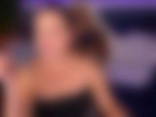 Live cam show with dafnimon - Petite MILF on sexylivex.com
