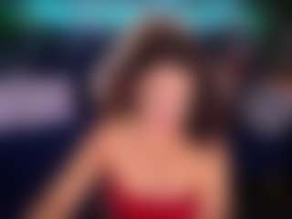 Live cam show with dafnimon - Petite MILF on liverealitysex.com