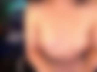 Live cam show with dafnimon - Lovense on Hubzter Live