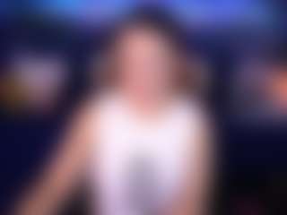 Siaran langsung penampil webcam MILF dafnimon