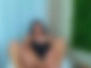 Queen Eva Maria MILF webcam performer live streaming