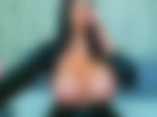 Live cam show with Queen Eva Maria - Ass Bouncing on Mixed Magazine Live