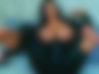 Queen Eva Maria MILF webcam performer live streaming