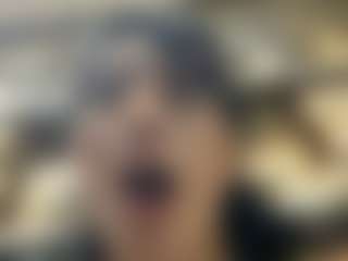 SaritaNice MILF webcam performer live streaming