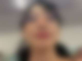 Live cam show with SaritaNice - MILF Teen (18+) on studioflirtlive.com
