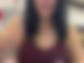 Live cam show with SaritaNice - Flirt MILF on CamClone