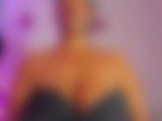 ArianaContee's Live Sex Cam Show