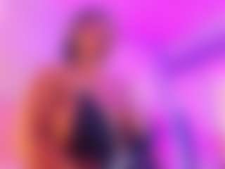 Spettacolo in cam dal vivo con ArianaContee - Privateshow su Camsoda