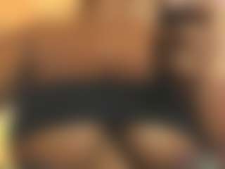 Live-Cam-Show mit ArianaContee - Interracial auf Camsoda