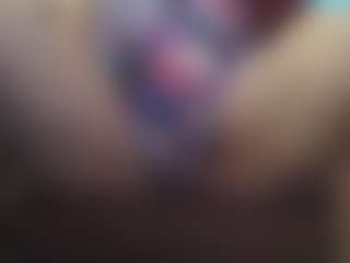 Live cam show with ireallysquirt - Granny on Camversity