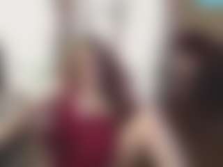 Live cam show with ireallysquirt - Glasses on Dare Cams