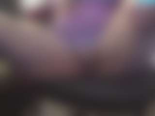 Live cam show with ireallysquirt - Spy Granny on Free Soda