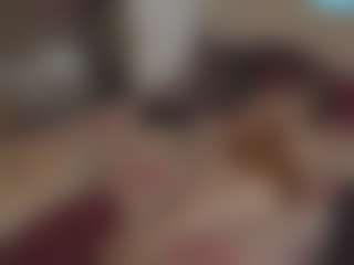 Live cam show with ireallysquirt - Glasses on livesuperchat.net