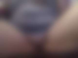 Live cam show with ireallysquirt - Granny on Camming Site
