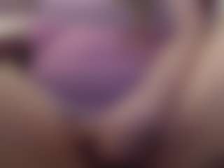 Live cam show with ireallysquirt - Old on Streamer API