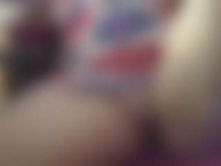 Live cam show with ireallysquirt - Thick on Camsoda