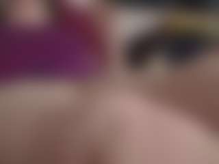 Live cam show with ireallysquirt - Glasses on SquirtSoMuch