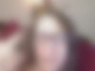 Live cam show with ireallysquirt - Granny Brown Hair on thefappeningchat.com