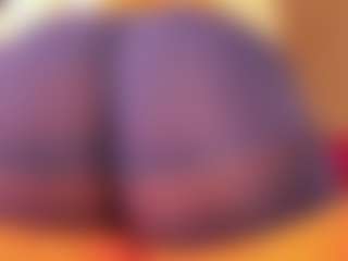 Live cam show with gabbyhaze - HD Brown Hair on intimatelivegirls.com
