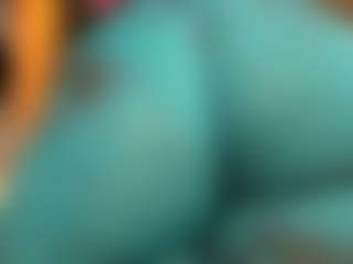 Live cam show with gabbyhaze - Public on Cam Slut