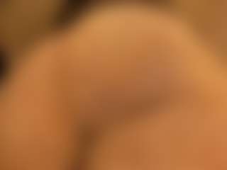 Live cam show with gabbyhaze - Erotic Dance on TeamSkeetLive