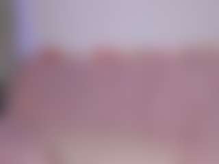 Live cam show with Amelie - Orgasm on Latina Girls
