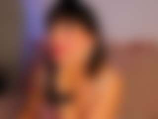 Live cam show with Amelie - Strip Brown Hair on pussylord.com