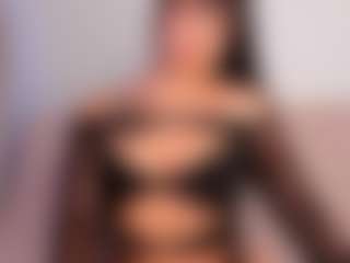 Live cam show with Amelie - Arab Athletic on Camsoda