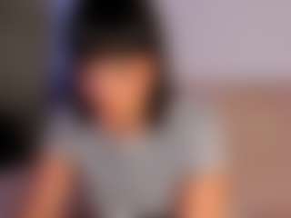 Live cam show with Amelie - Ass Bouncing on Dare Cams
