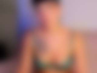 Amelie's Live Sex Cam Show