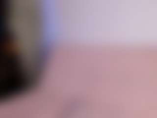 Live cam show with Amelie - Tattoos on Stripli.com