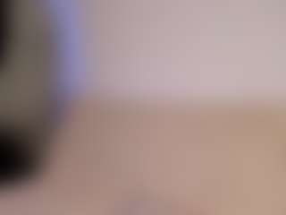Live cam show with Amelie - Lovense Brown Hair on Uber Horny