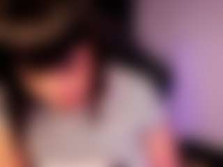 Amelie's Live Sex Cam Show
