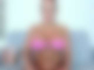 Mia wilddoll's Live Sex Cam Show
