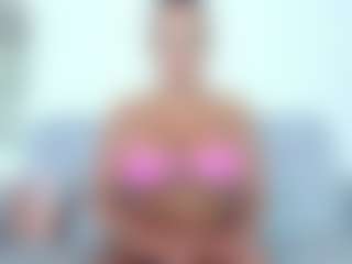 Mia wilddoll's Live Sex Cam Show