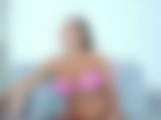 Live cam show with Mia wilddoll - White on eurowanks.com | colombia