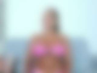 Live cam show with Mia wilddoll - Athletic on Cam Slut