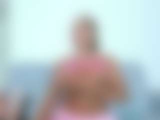 Live cam show with Mia wilddoll - Fingers on Camsoda