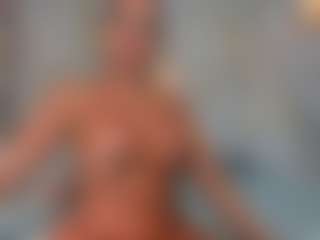 Mia wilddoll's Live Sex Cam Show