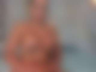 Mia wilddoll's Live Sex Cam Show
